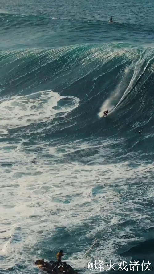 震撼心灵的纳扎雷巨浪竞赛！